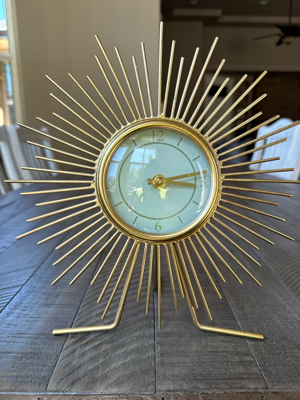 Vintage Mid-Century Modern Atomic Sunburst Desk Clock - Picture 3 of 12